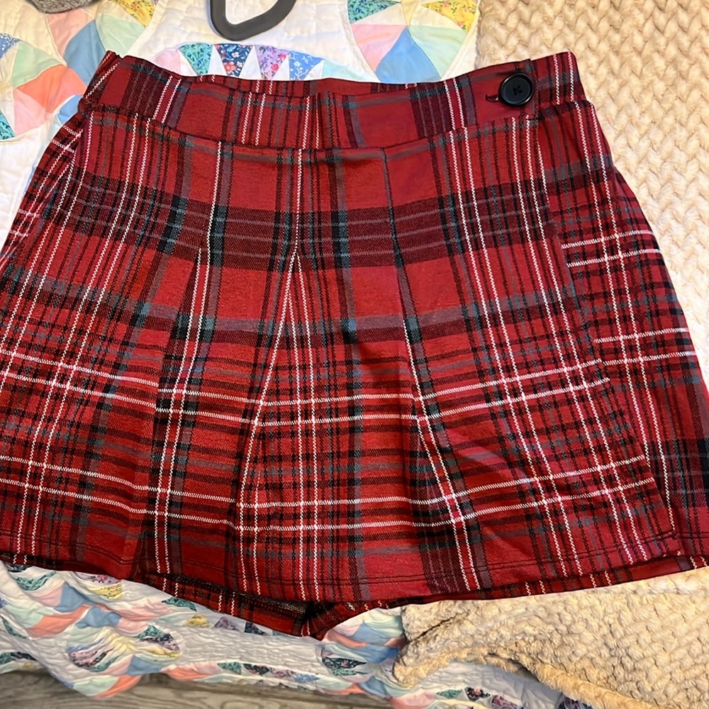 Hollister Skort